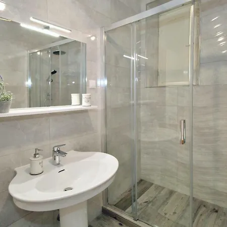 Figurin Apartmán *