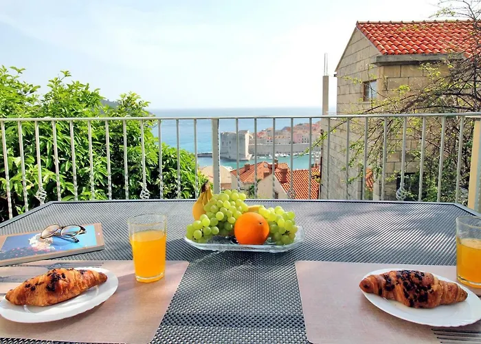 Apartament Figurin *