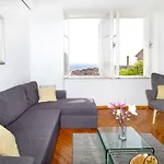 Figurin Apartman